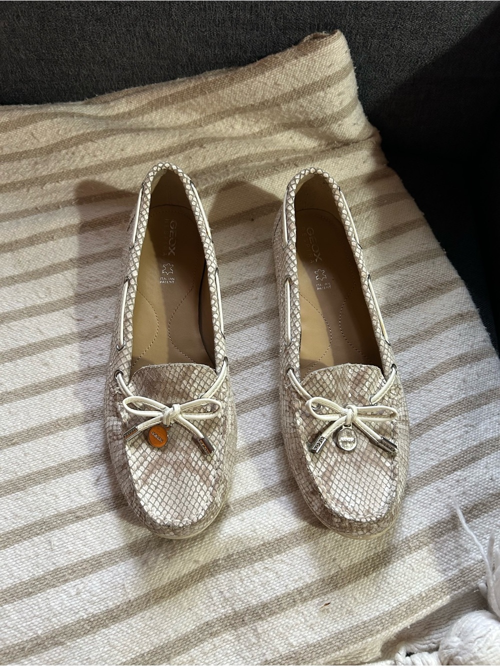 Geox Women's Beige Snake-Print Driving Moccasins